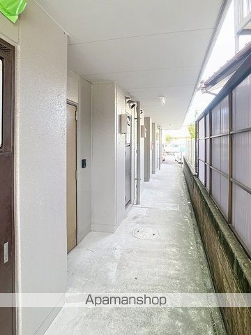 CROSS神田川の玄関写真
