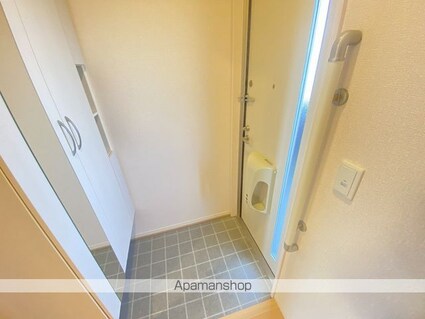 グランツ明里[2K/40.3m2]の玄関