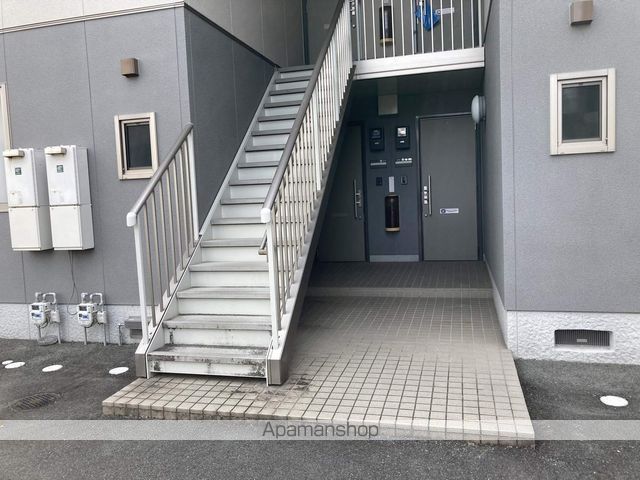 フォレスト ライフの玄関写真