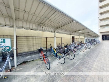 ラポール来住町[2LDK/68.26m2]の共用部1