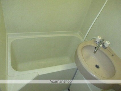 東京都世田谷区三軒茶屋２丁目[1K/23.08m2]のバス