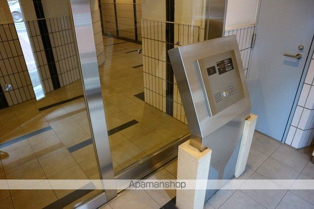 クレイスプリンシア池袋の玄関写真
