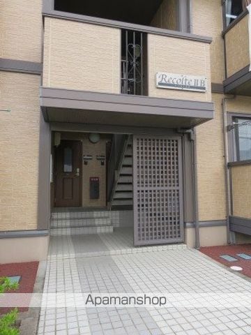 レコルト II Bの玄関写真