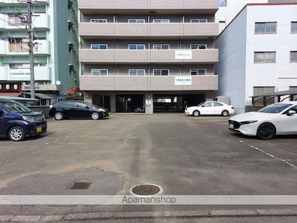 カローラ宮田[1R/37.5m2]の駐車場