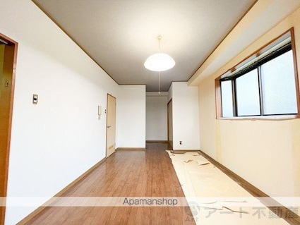 プレアール三番町[1K/28.5m2]のリビング・居間