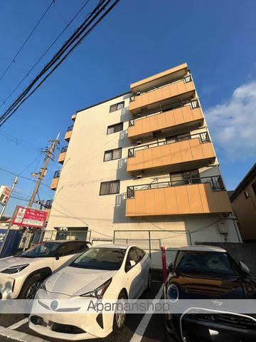 小松里マンションの外観写真