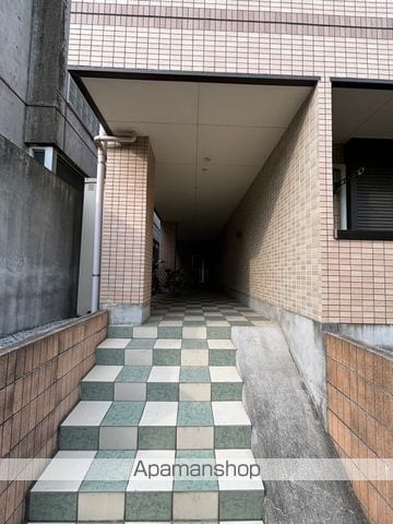 LE SEPTの玄関写真
