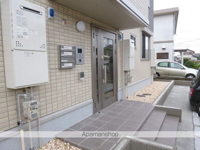 西五城ヒルズの玄関写真