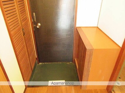 サンハイツ若草[2LDK/49m2]の玄関