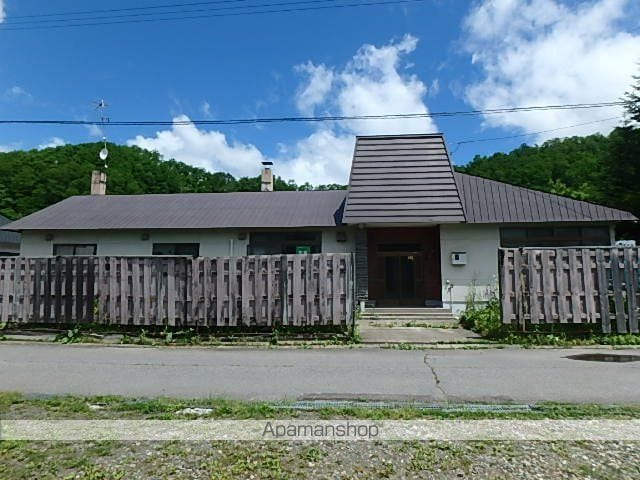 detached 北海道空知郡上砂川町字上砂川町

地図を見る