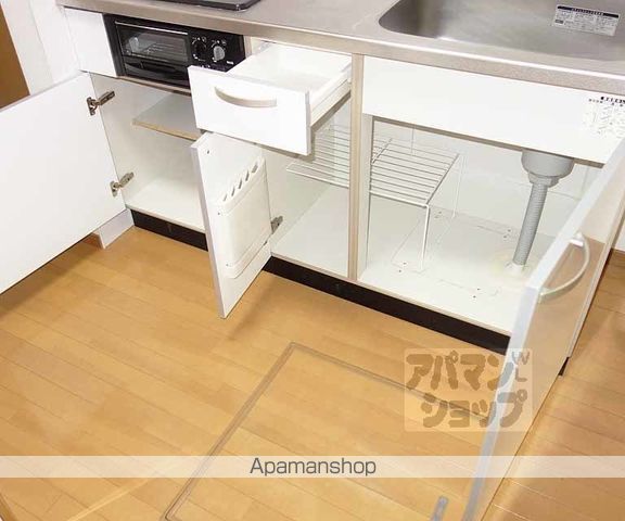 マンショントシェイレイの内装写真