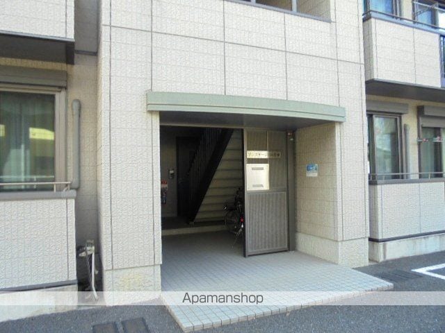 プレステージ日向 B棟の玄関写真