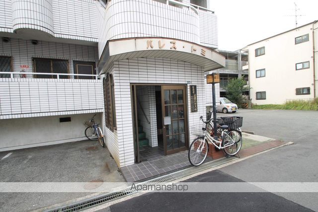 パレストミの玄関写真
