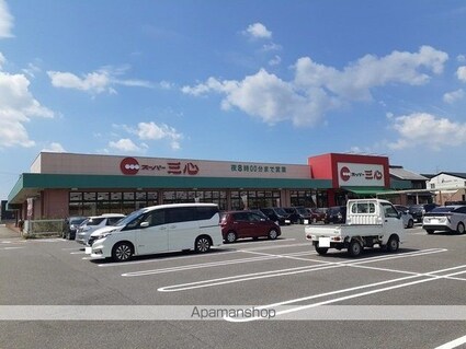 岐阜県岐阜市東鶉２丁目[1LDK/50.07m2]の周辺2