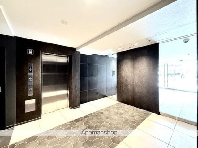 アジールコート町屋の玄関写真