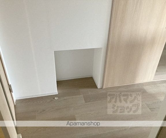 THE WISE 二条の内装写真