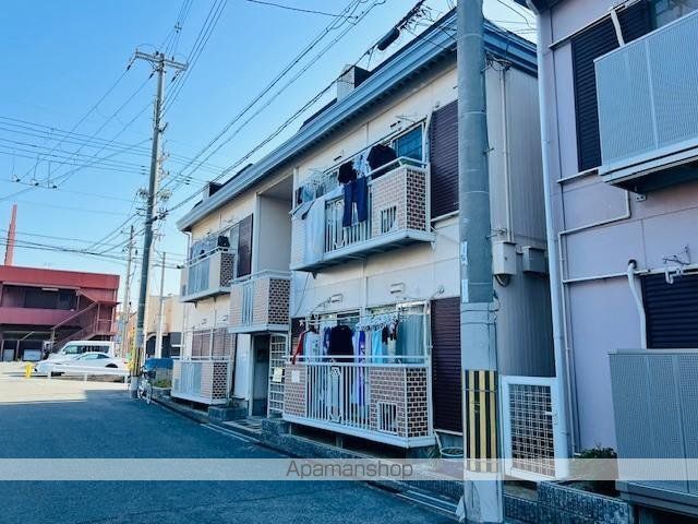 ファミール林B棟の外観写真