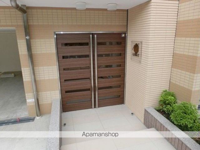 AZEST中板橋の玄関写真