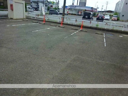 レオパレスディラネーロ[1K/22.35m2]の駐車場