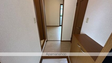 ルミエール中沼[1K/29.5m2]の玄関