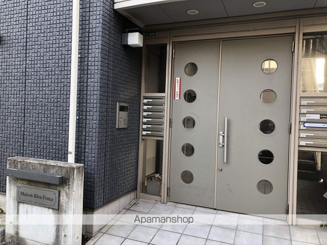 MAISON BLEU FONCEの玄関写真