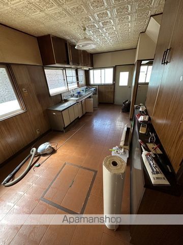 ＪＲ山陽本線 三原駅 バス乗車時間：7分 最寄りバス停で下車 徒歩4分 2階建 築55年の内装写真