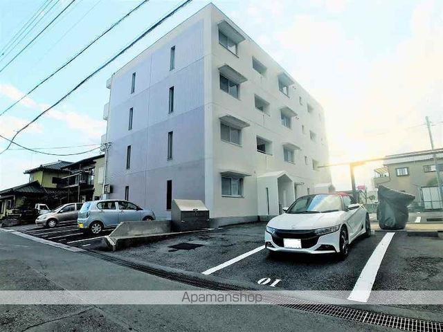 blanc cube