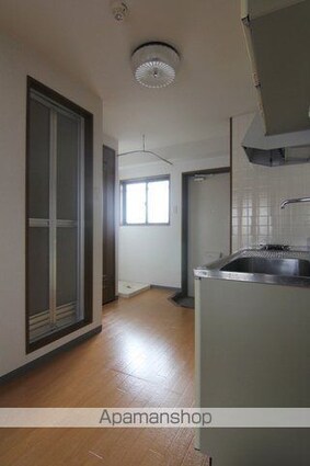 フェニックス松末[1DK/30.4m2]のリビング・居間1