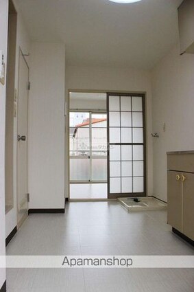 アーバン東福山[1K/21m2]の玄関