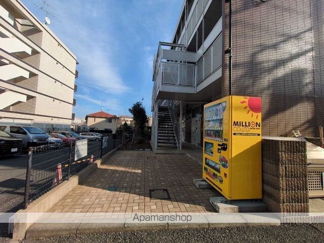 レオパレスサンボーン[1K/20.28m2]のエントランス