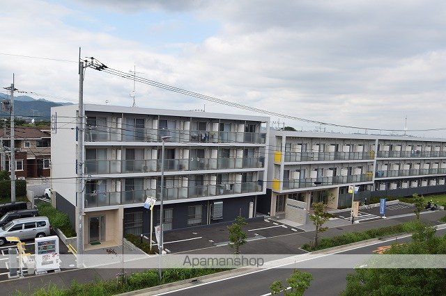 カレッジテラス東海大学前B棟の外観写真
