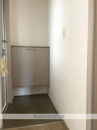 オレンジハウス参番館[2LDK/52.05m2]の玄関