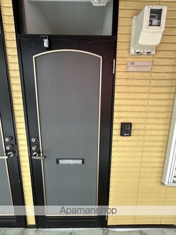 ライブヒルズの玄関写真