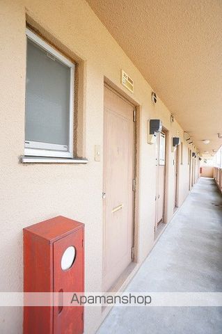 ハッピーライフの玄関写真