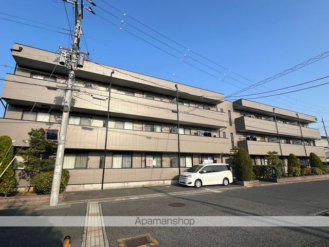 アンプルールフェール ルミエール富木の外観写真