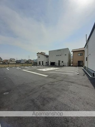 ジラソーレ御幸Ｂ[2LDK/58.67m2]の駐車場