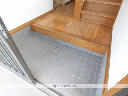 浅野住宅[3SDK/63.52m2]の玄関