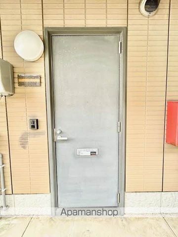 ハイツ樫の前 A棟の玄関写真