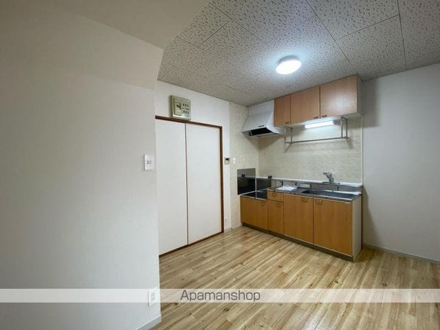 ヴィラ・アンソレイエ屋島西町B・D・F棟の内装写真