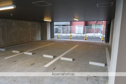 レジディア仙台北四番丁プレイス[1LDK/36.48m2]の駐車場