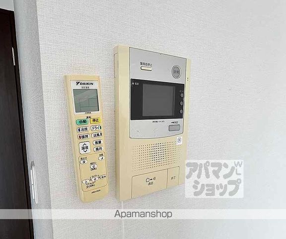 フォース二条城東の内装写真