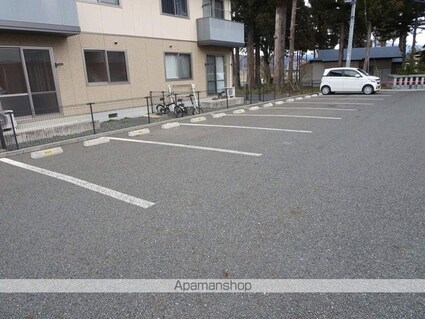 アップルヒルズＣ[1LDK/43.01m2]の駐車場