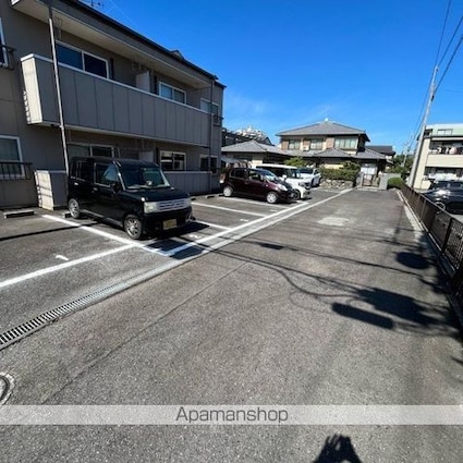 プライズカワナベ[2DK/37.26m2]の駐車場2