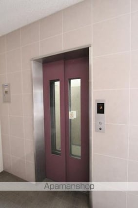 エル２２　[3LDK/106.5m2]の共用部1