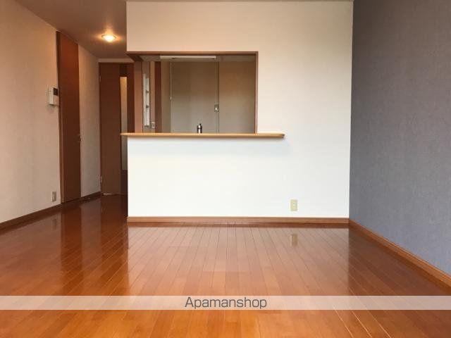 ロイヤルヒルズ青山の内装写真