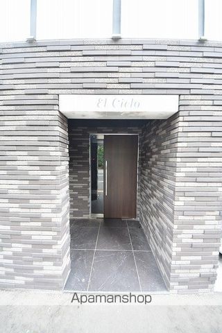 EL CIELOの玄関写真