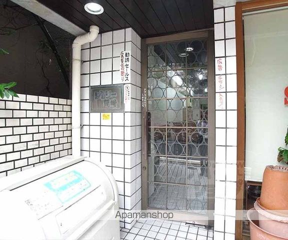 ジョリー岡崎の玄関写真
