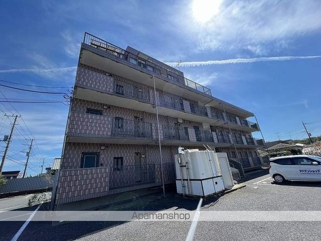 マンションリラ[2K/33.27m2]の外観1