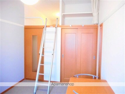 レオパレスつましな[1K/19.87m2]のリビング・居間1