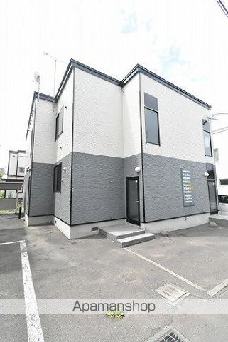 レオパレス月寒西の外観写真